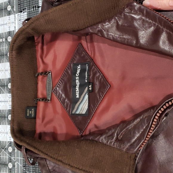 Vintage Members Only Leather Jacket Size 44 - Picture 6 of 11